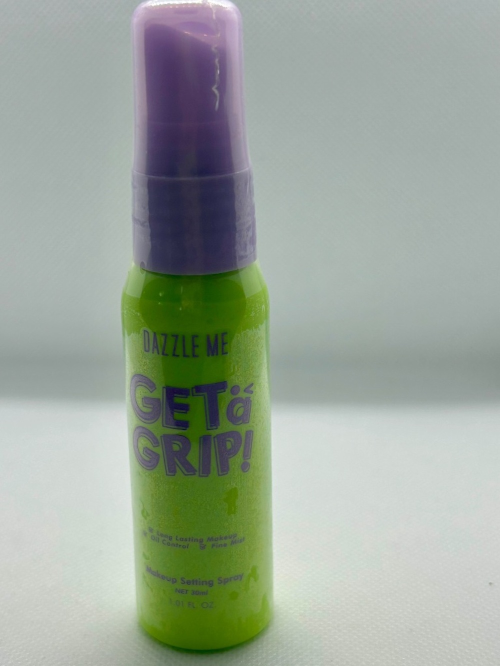 Dazzle Me - Get a Grip! Makeup Setting Spray
